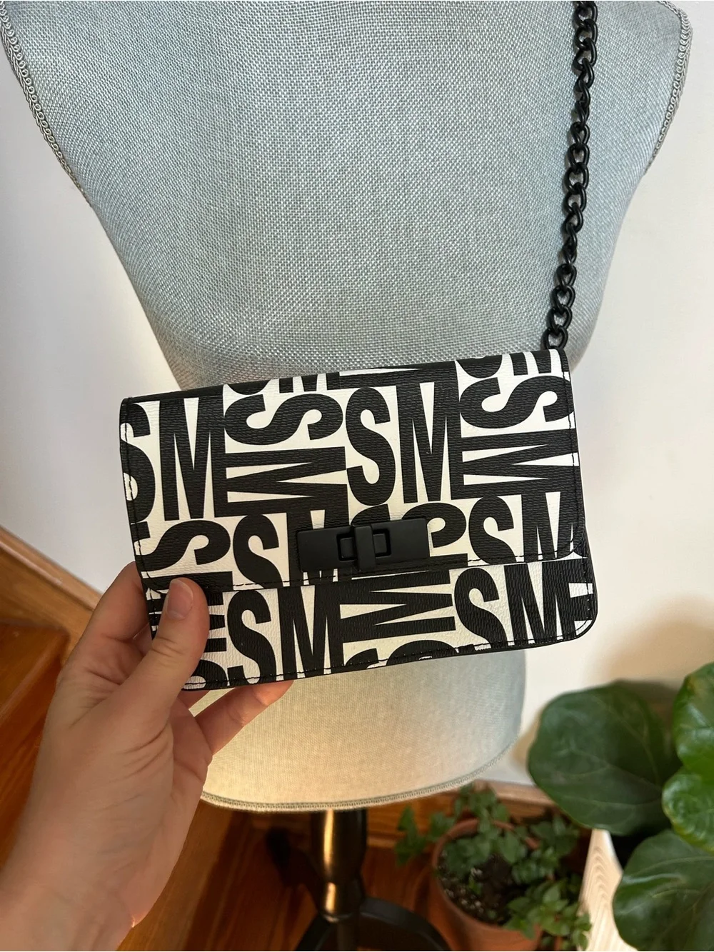 Steve Madden Black & White Patterned Crossbody Bag